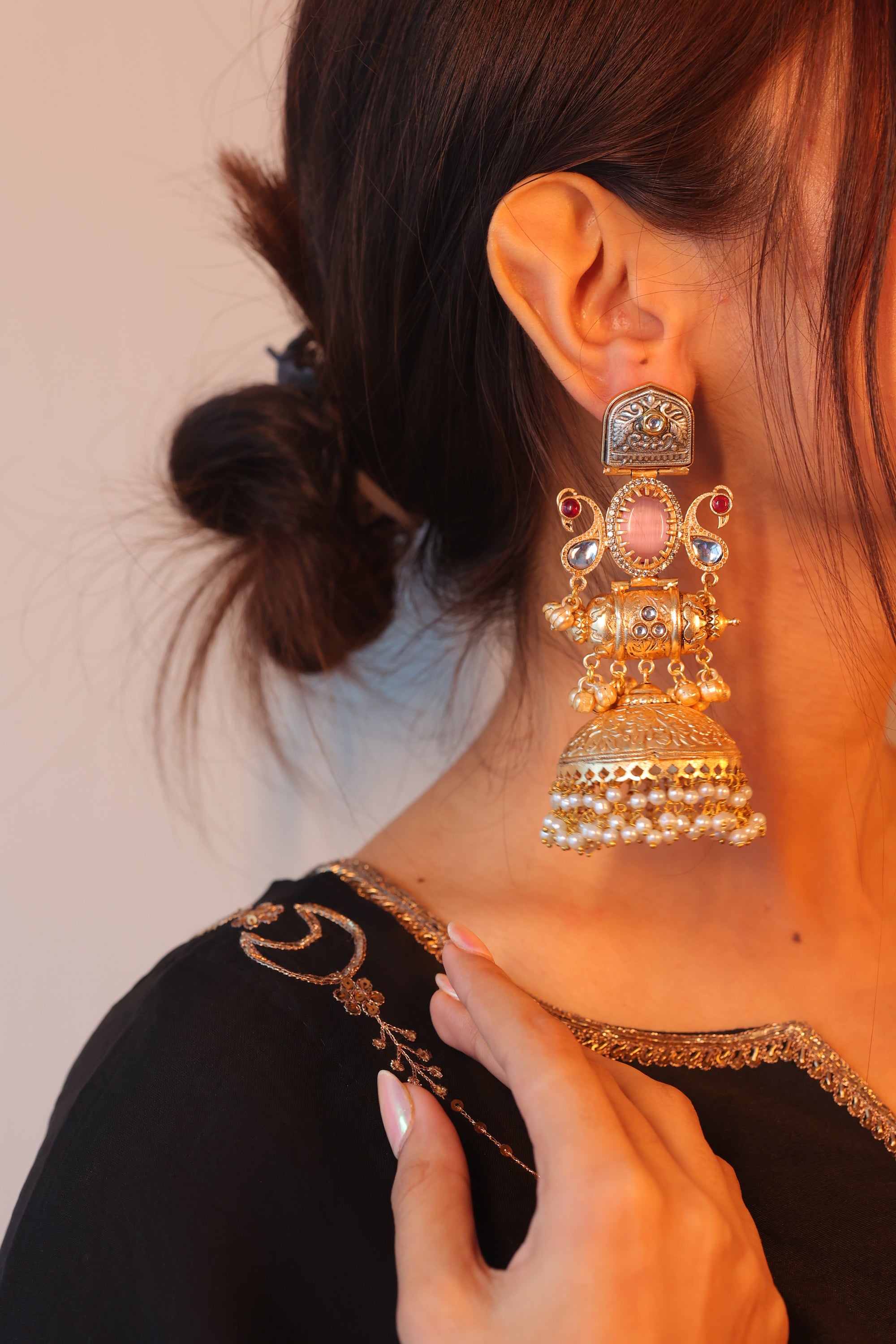 ERAYA JHUMKIS