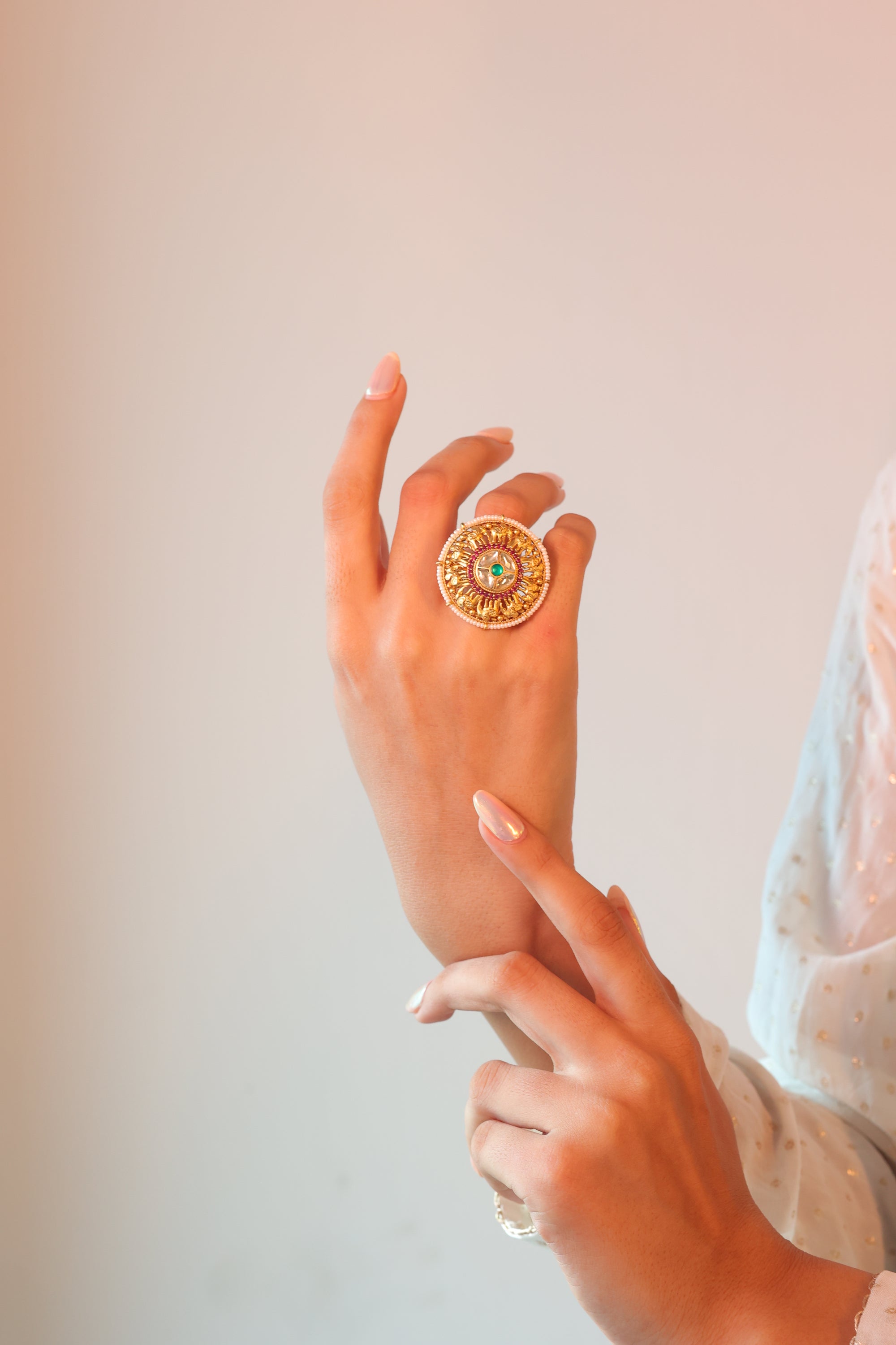 ARISTA TEMPLE RING