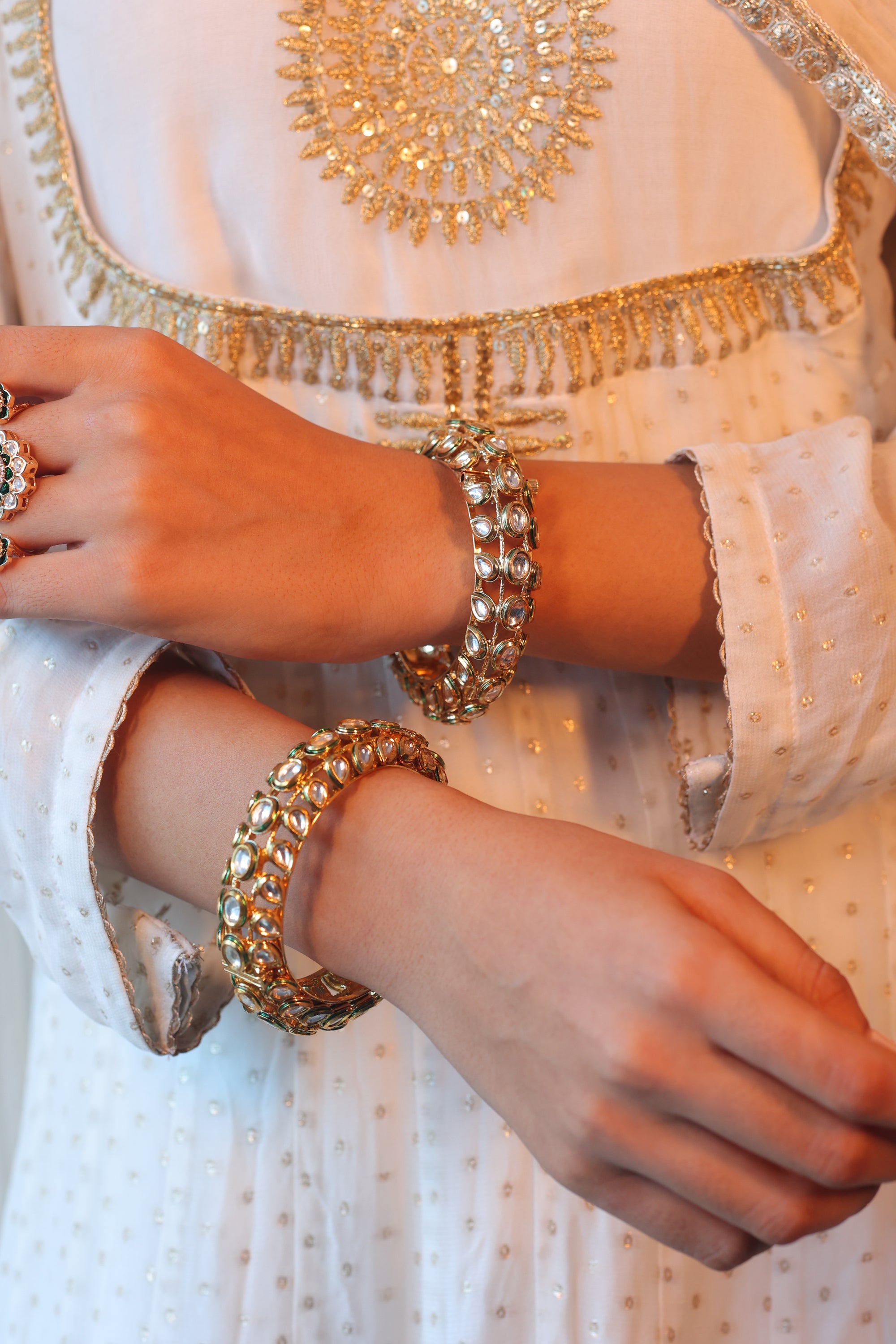 ASHMIRA BANGLE