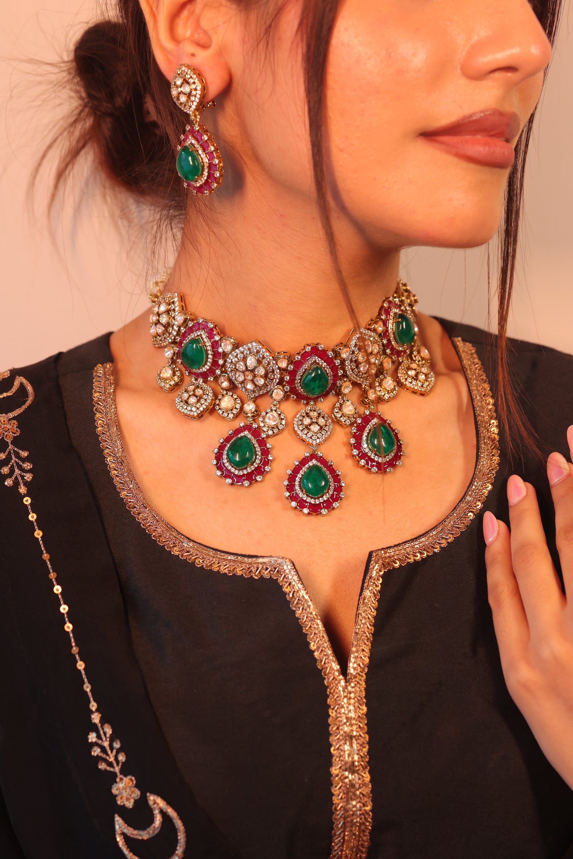 Zoya necklace set