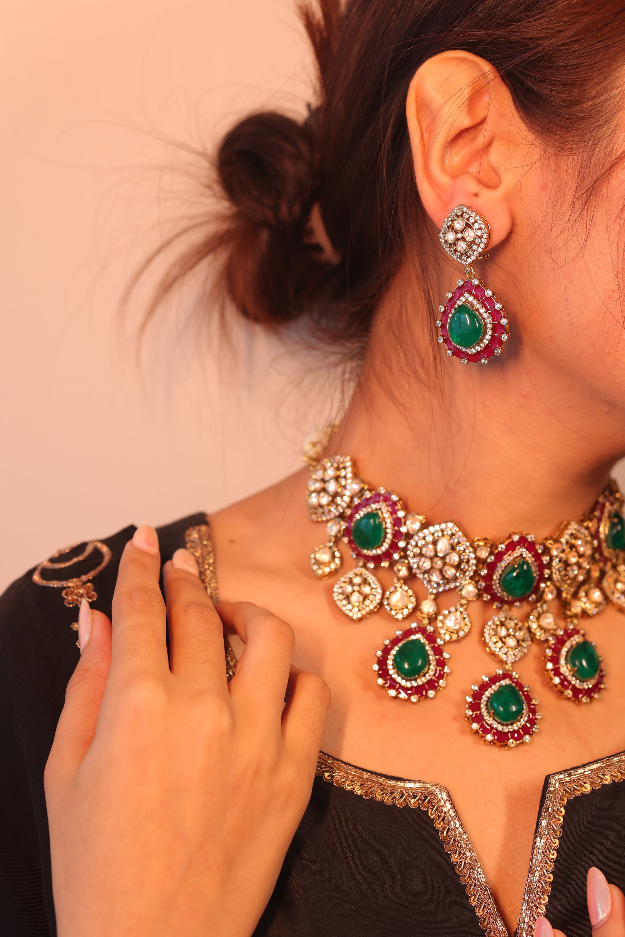 Zoya necklace set