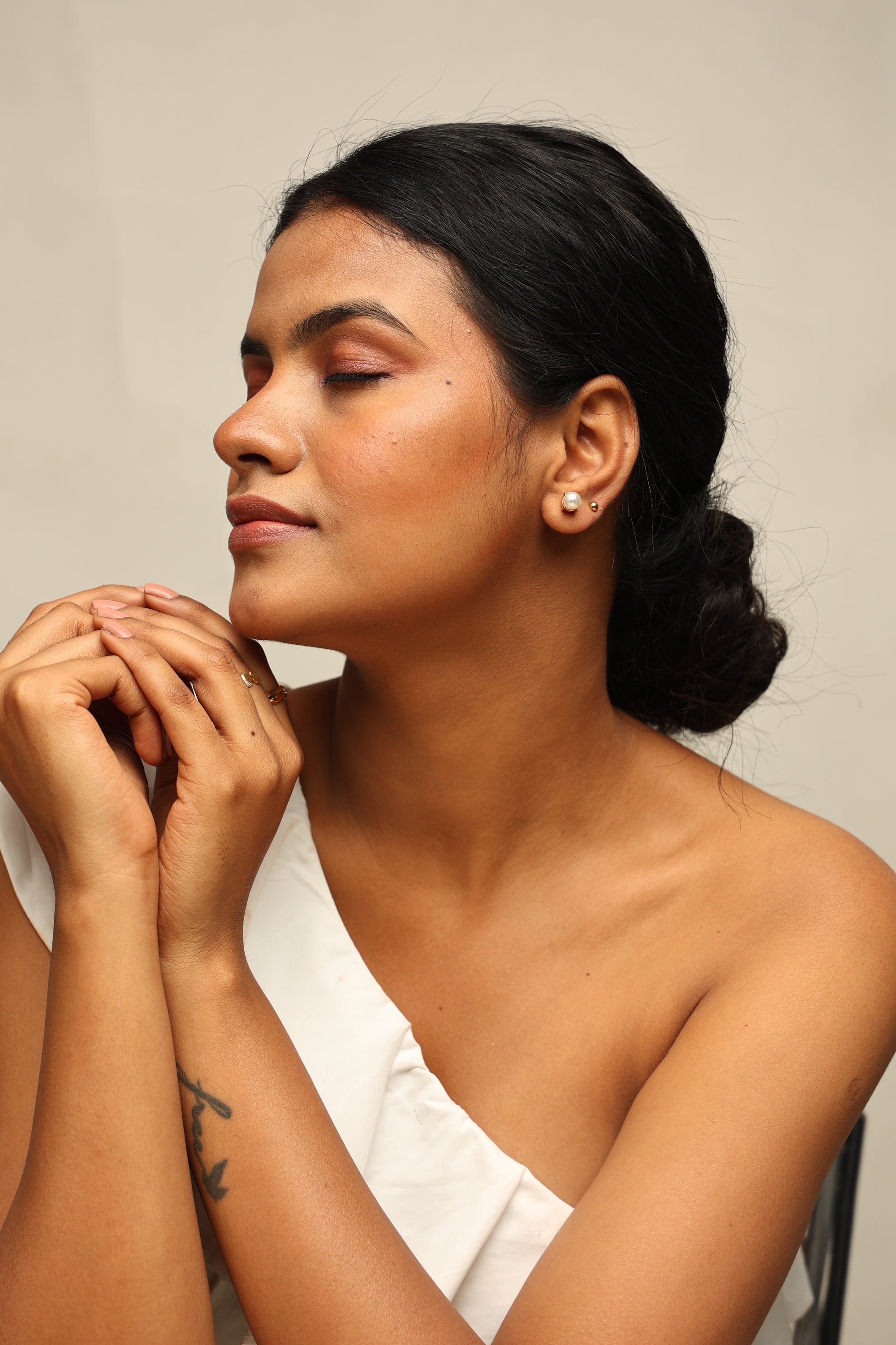 ANNA PEARL EARRINGS - LittleJuels