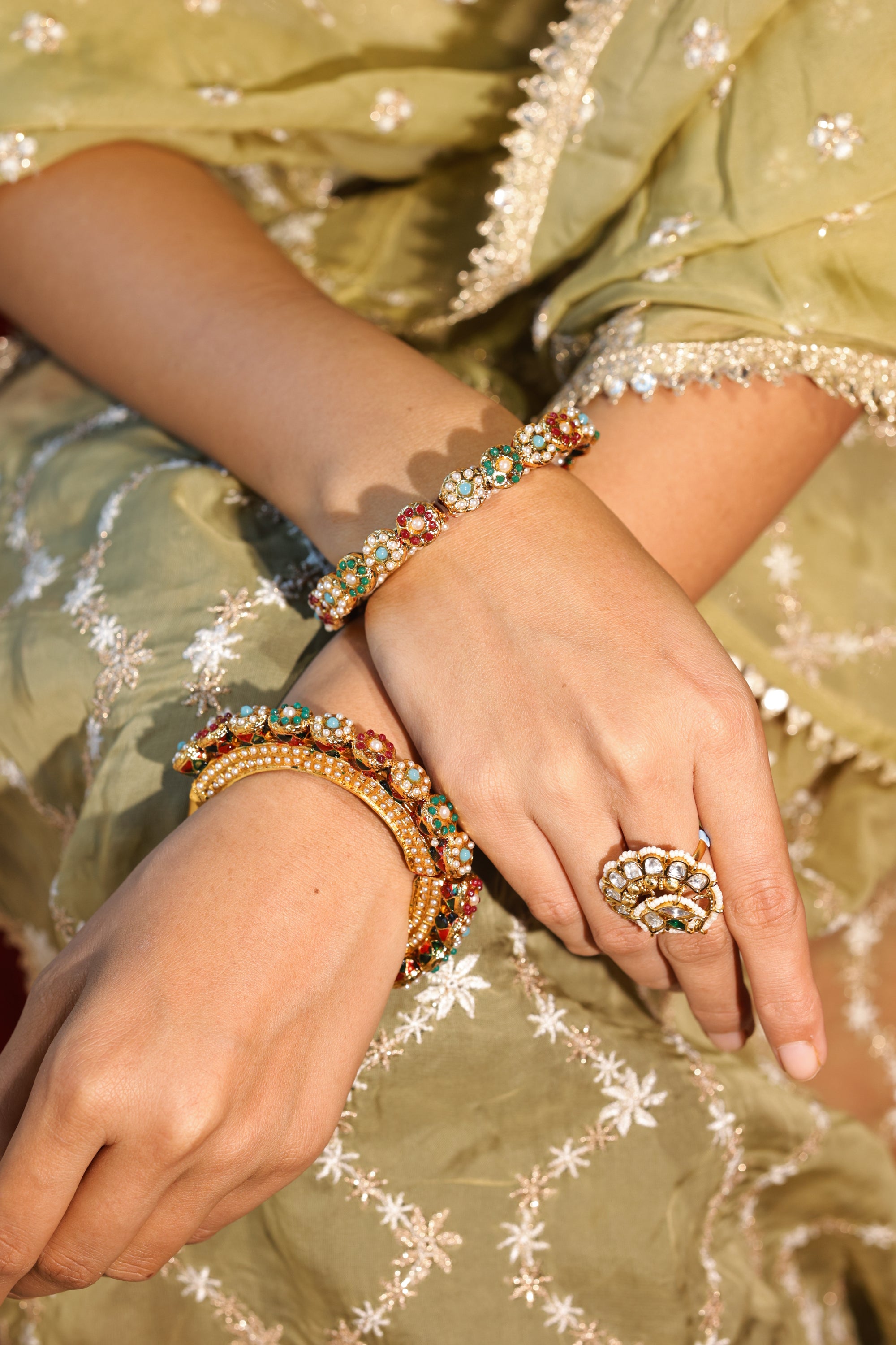 ARNA BANGLE - SINGLE KADHA - LittleJuels