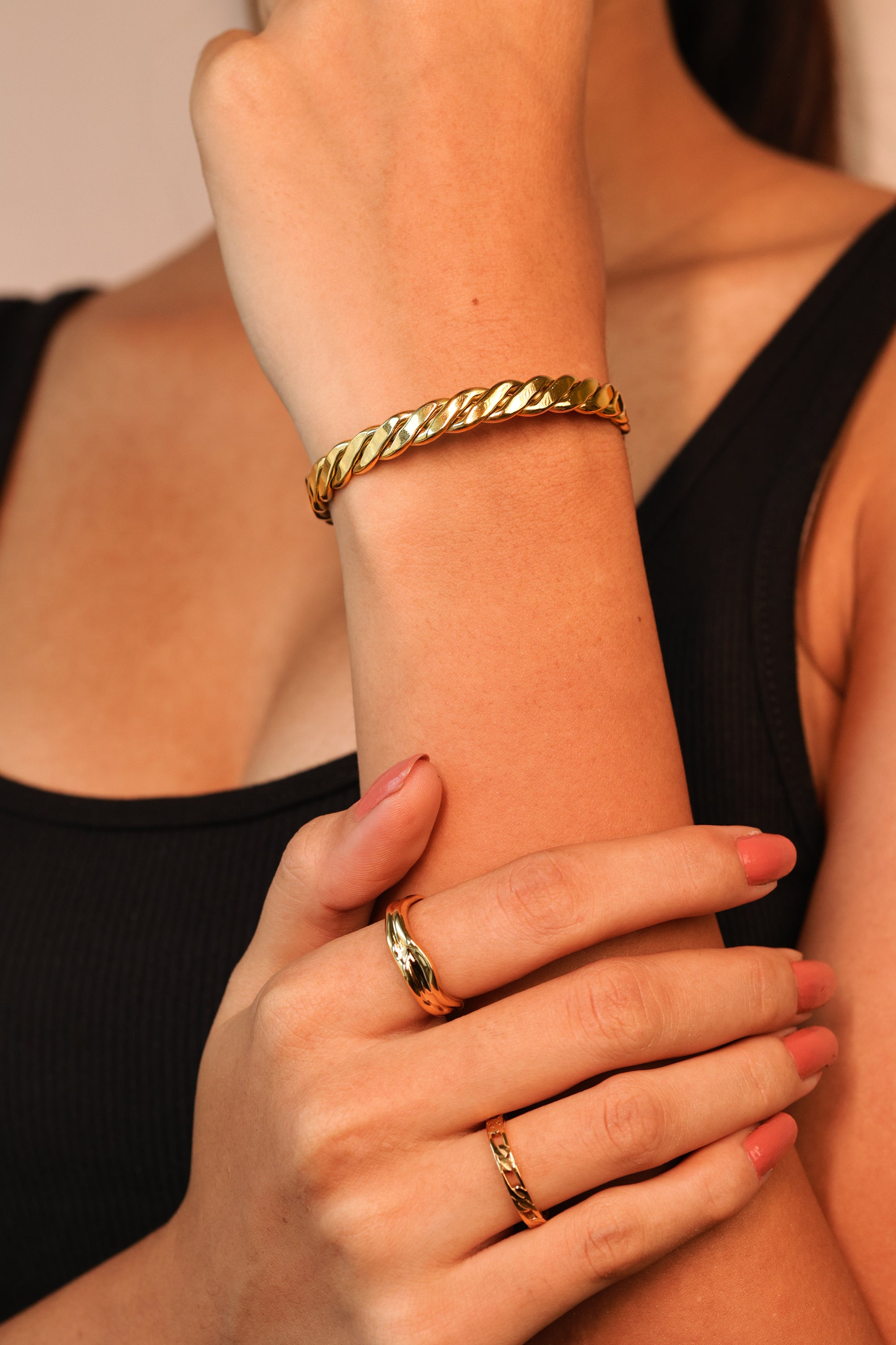 ELLIS CUFF BANGLE