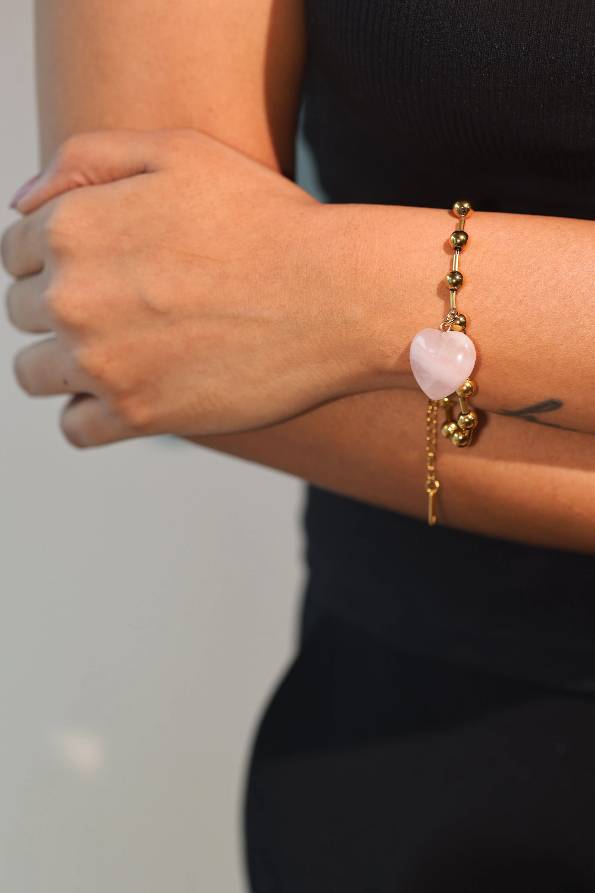 GLASS HEART STONE BRACELET - LittleJuels