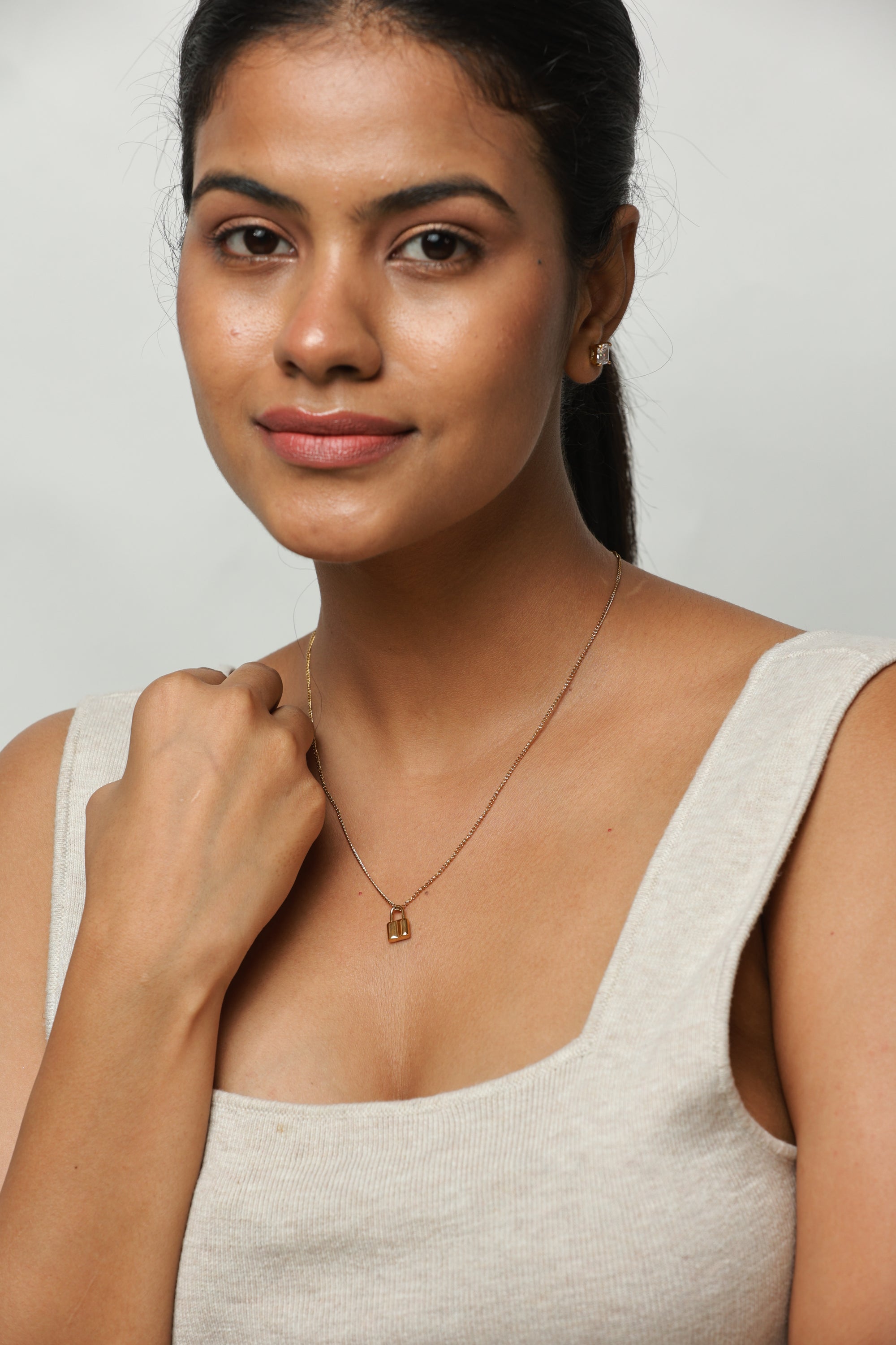 Alice Necklace - LittleJuels