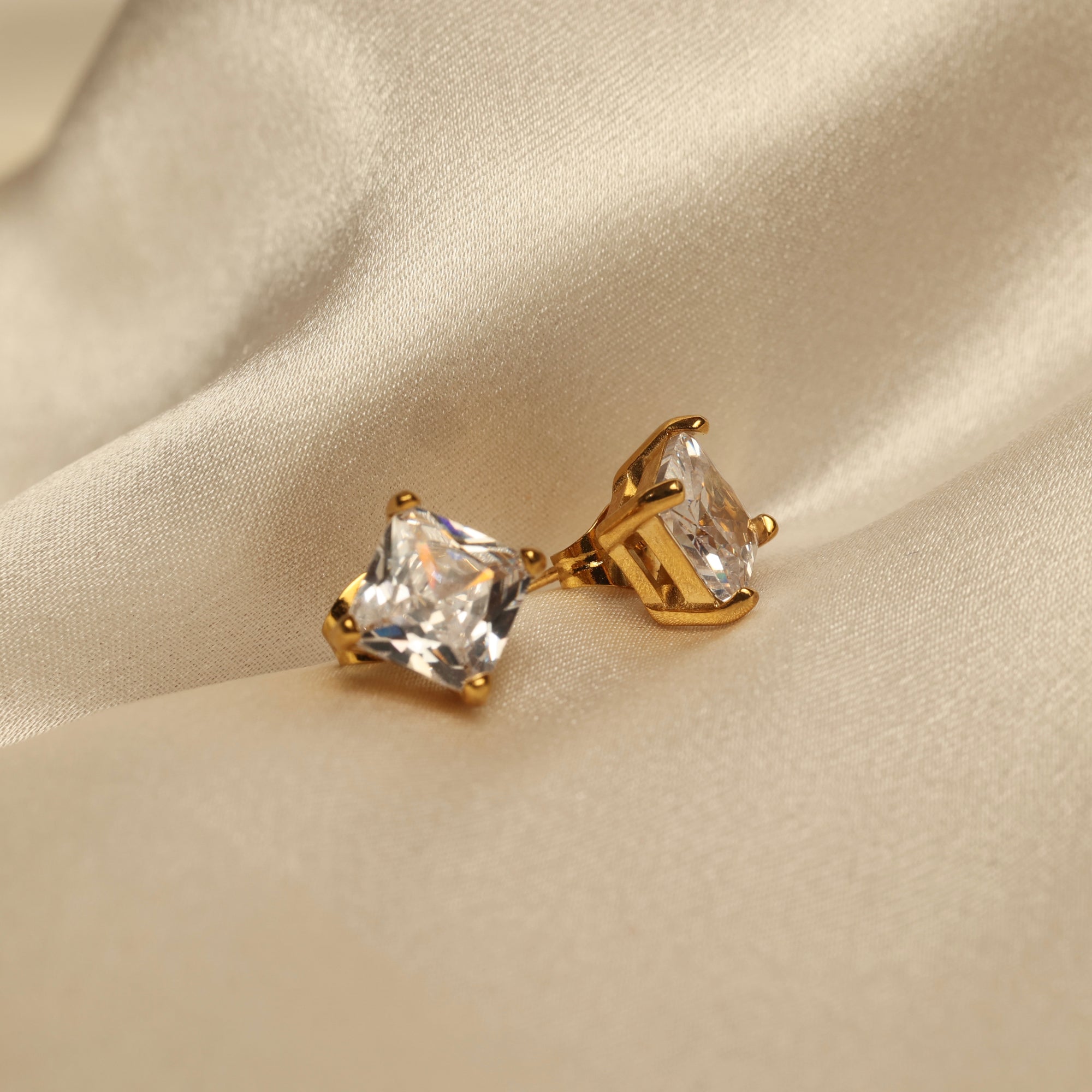 Gia earrings - LittleJuels