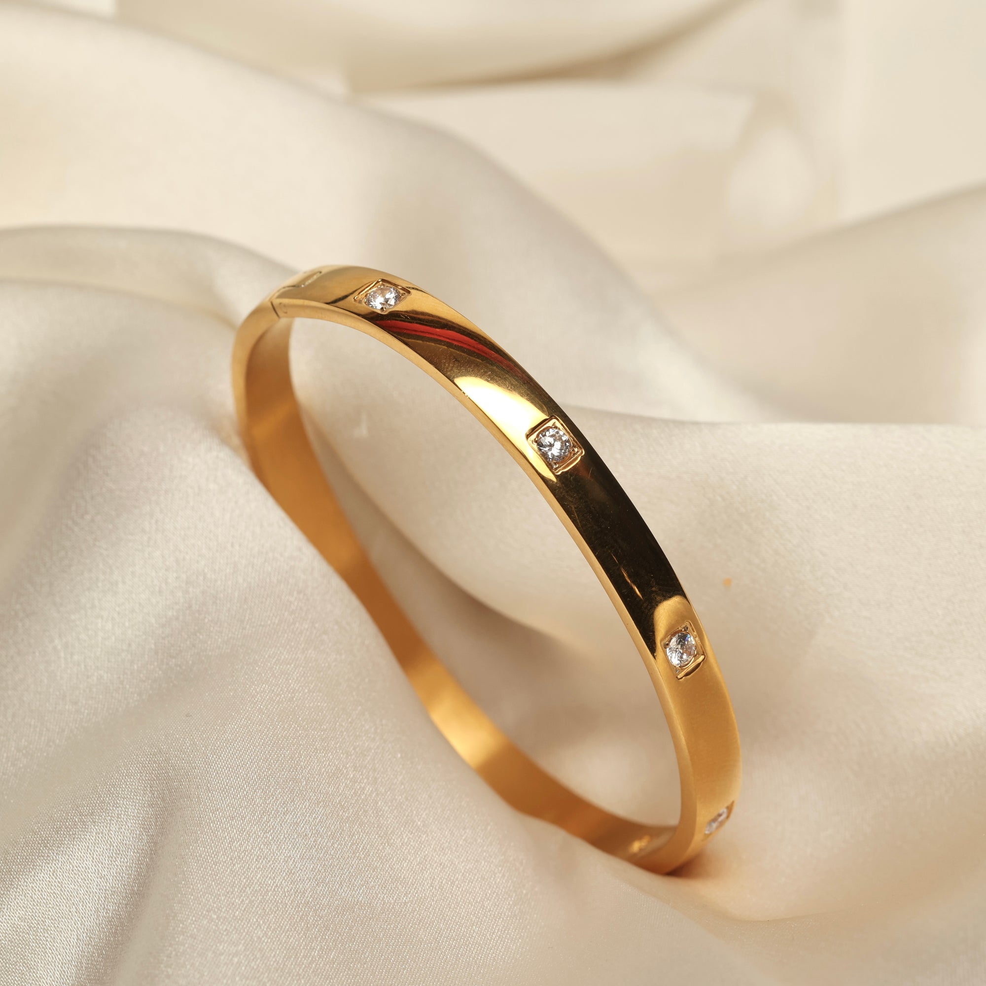 Aria Bangle - LittleJuels